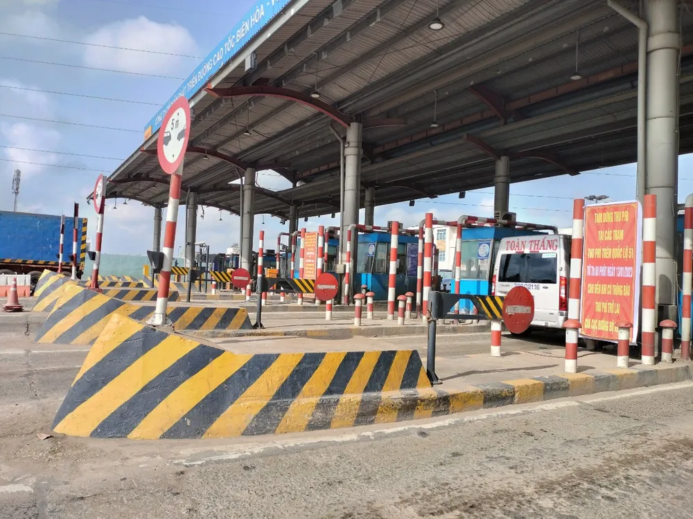 Nhân viên không còn xuất hiện để thu phí tại Trạm T1