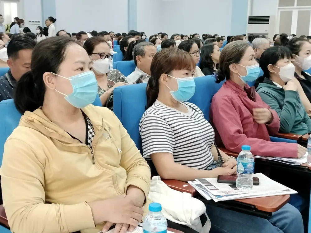 Các hộ kinh doanh dự hội nghị Các hộ kinh doanh dự hội nghị