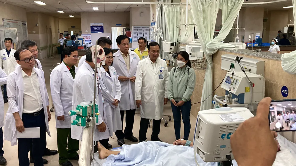 Lãnh đạo UBND tỉnh và sở ngành của tỉnh Đồng Nai thăm hỏi các nạn nhân