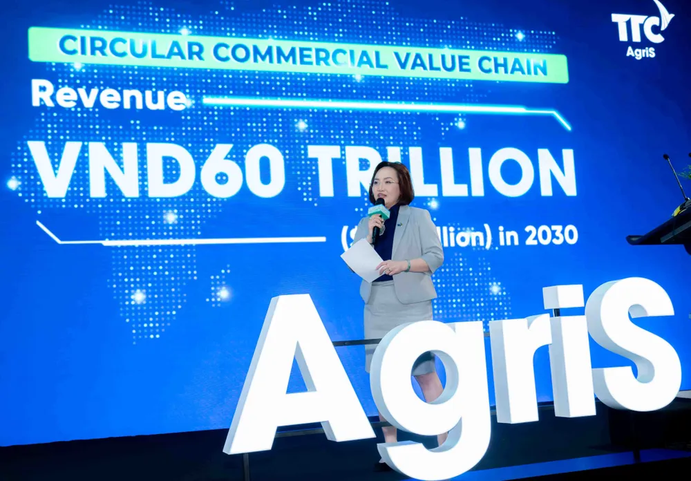 Bà Đặng Huỳnh Ức My, PCt HĐQT TTC - AgriS phát biểu tại Đại hội đồng cổ đông thường niên năm 2023