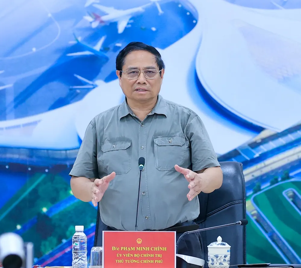 Thủ tướng - sân bay.jpg