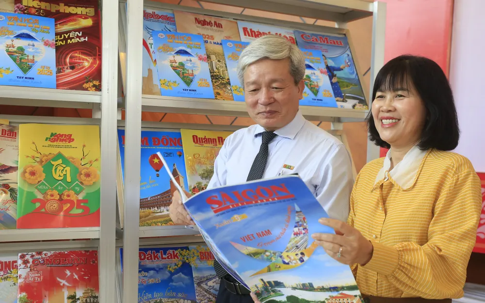 báo Xuân SGGP đến với Hội báo Xuân Tây Ninh 2025.JPG