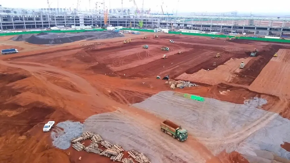 Công trường thi công nhà ga sân bay Long Thành nhìn từ trên cao. Ảnh HOÀNG  BẮC 2.jpg