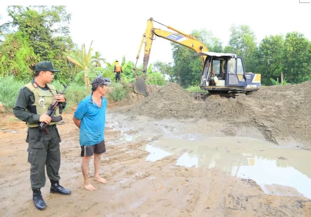 Hiện trường vụ khai thác cát trái phép