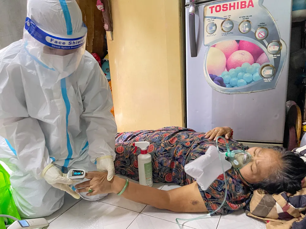 Thêm Favipiravir vào danh sách thuốc điều trị Covid-19 ảnh 1