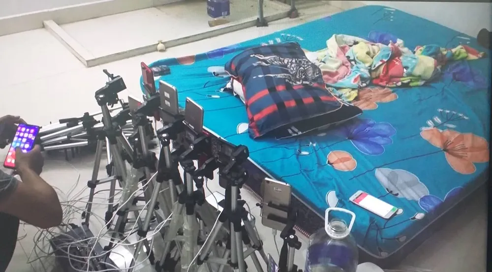 Bắt 5 người Trung Quốc sản xuất phim đồi trụy tại Đà Nẵng ảnh 1