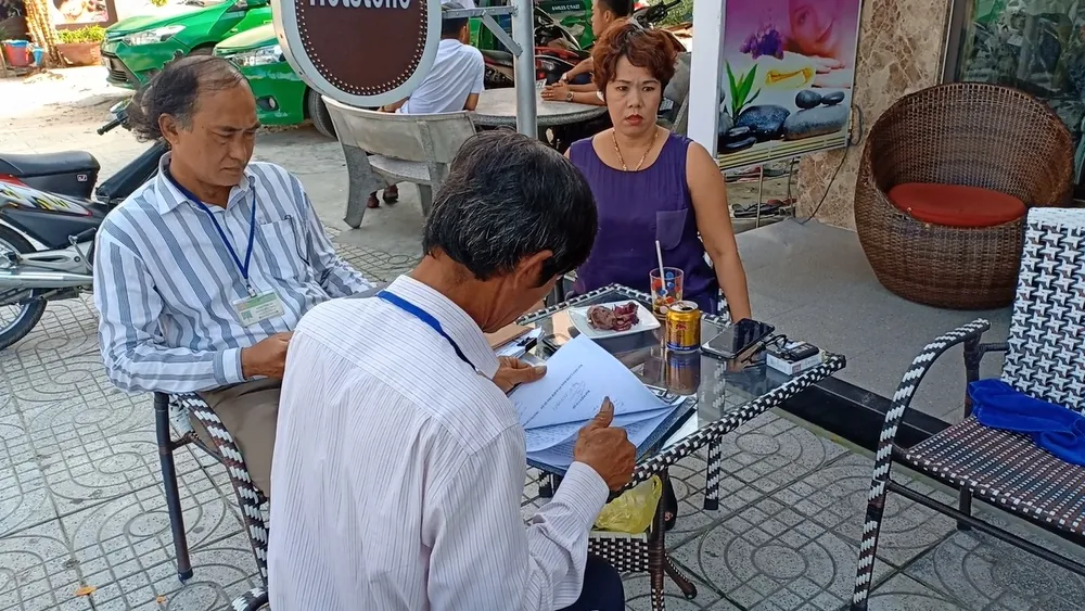 Đà Nẵng ra tay dẹp các bảng hiệu tiếng nước ngoài ảnh 2