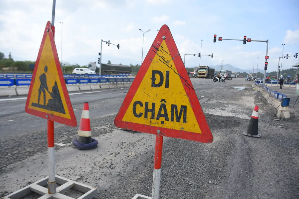 Cao tốc Đà Nẵng – Quảng Ngãi tiếp tục hư hỏng ảnh 3