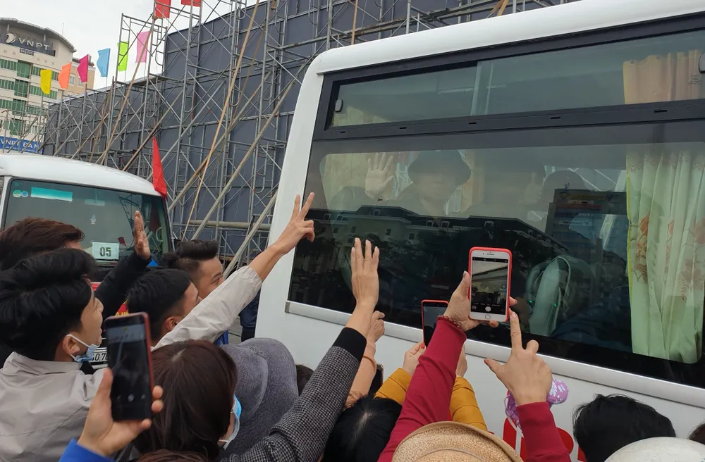 Hơn 1.000 thanh niên Đà Nẵng hăng hái lên đường nhập ngũ ảnh 9