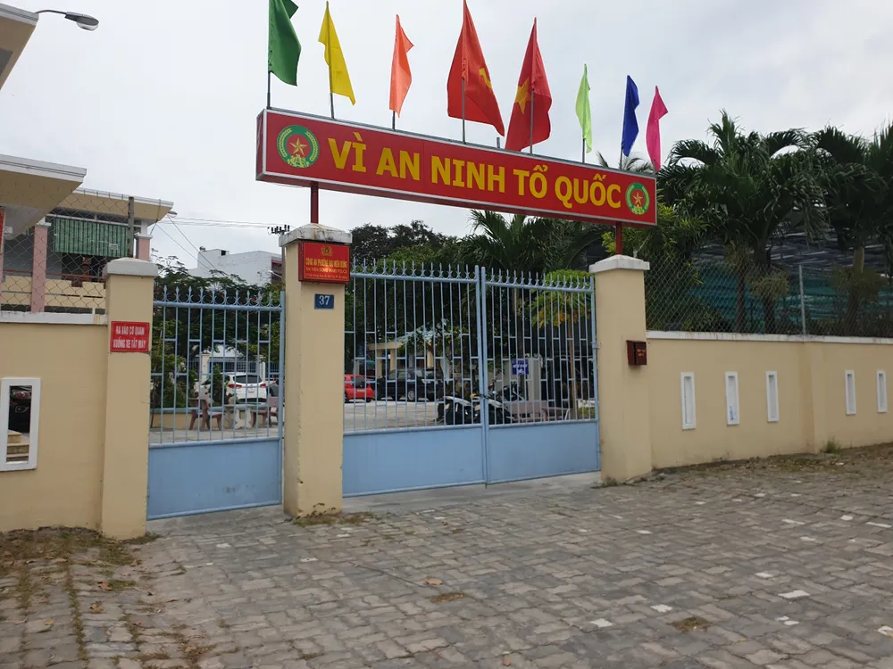 Sức khỏe 9 cán bộ công an tiếp xúc với du khách Hàn Quốc vẫn ổn định ảnh 1