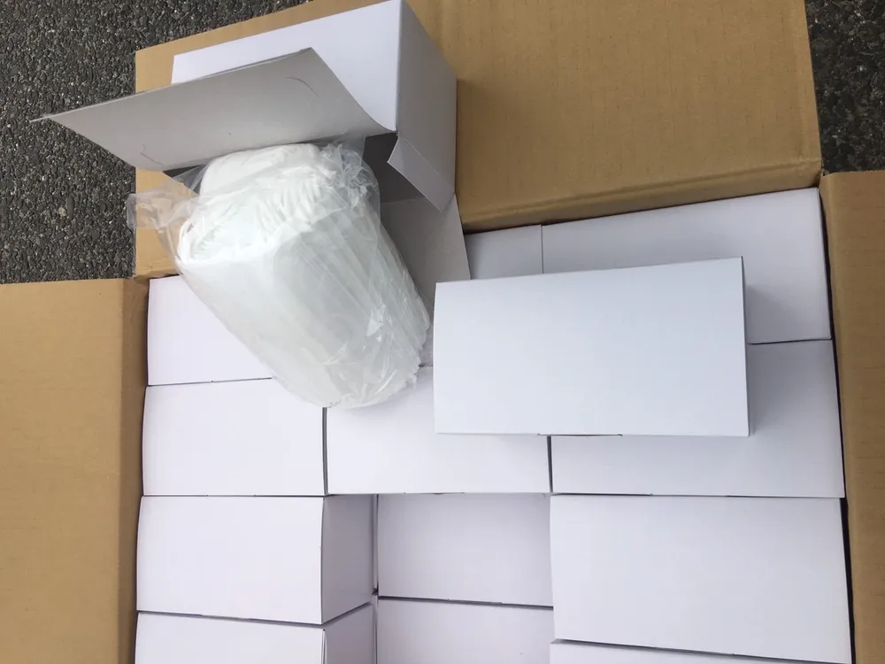 Tạm giữ lô khẩu trang hơn 200.000 chiếc không nhãn mác ảnh 1