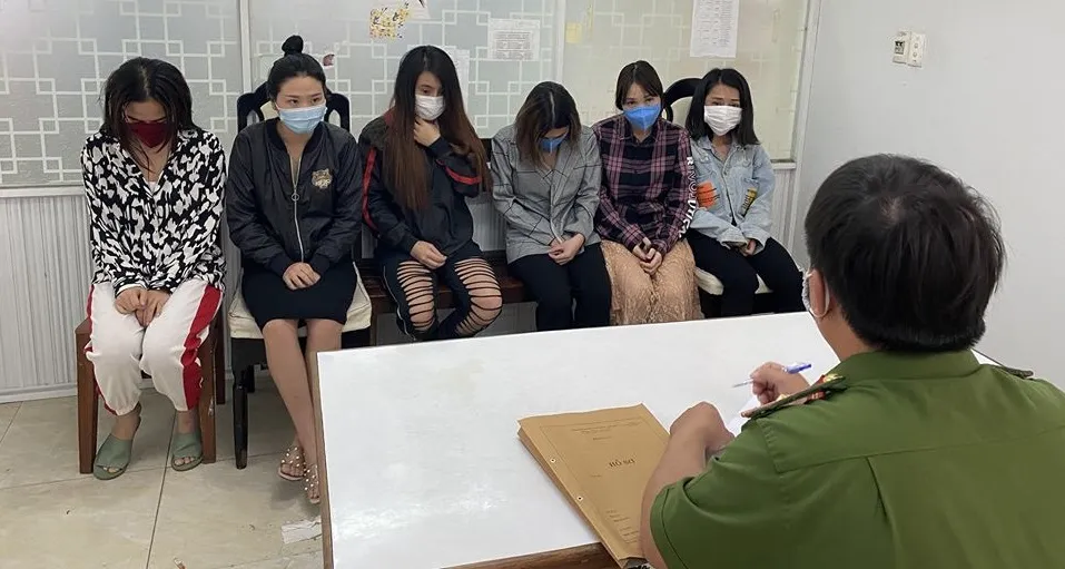 Triệt phá đường dây phục vụ mại dâm cho người nước ngoài