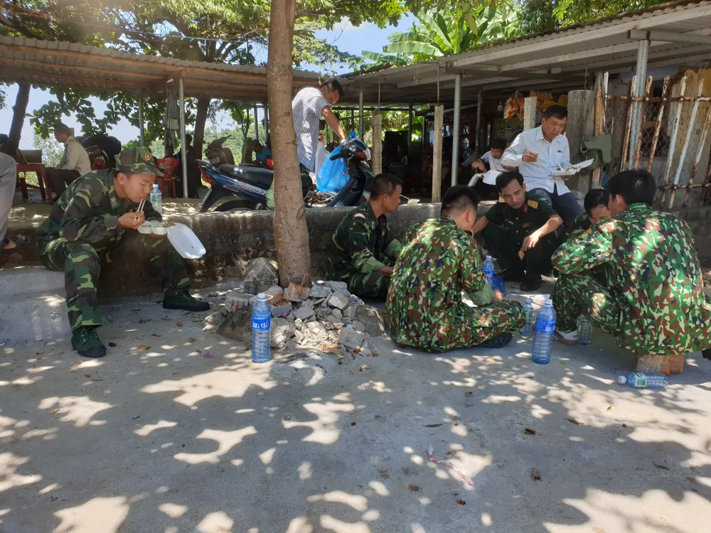 Tung nhiều mũi truy bắt đối tượng đặc biệt nguy hiểm trốn trại giam ảnh 7