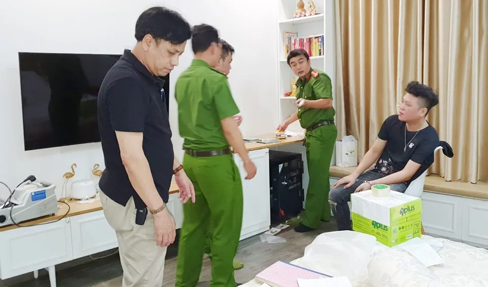 Triệt phá đường dây cá độ bóng đá qua mạng hơn 32 triệu USD tại Đà Nẵng ảnh 1