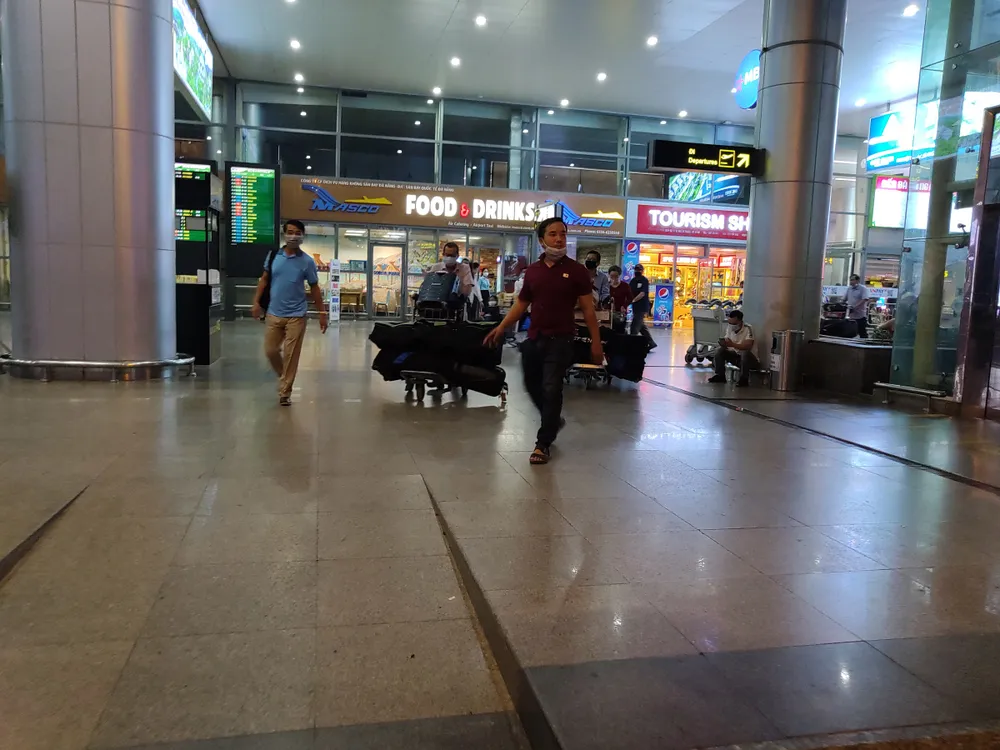 Không có chuyện khách du lịch ùn ùn đi khỏi Đà Nẵng ảnh 7