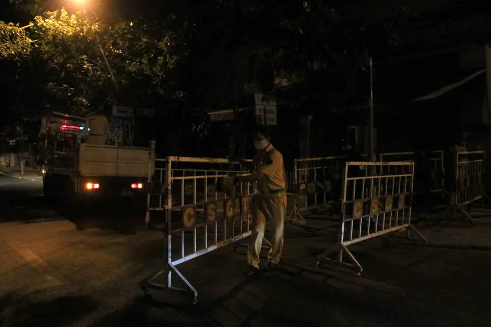 Đà Nẵng phong tỏa 3 bệnh viện lớn từ 0 giờ ngày 28-7 ảnh 2