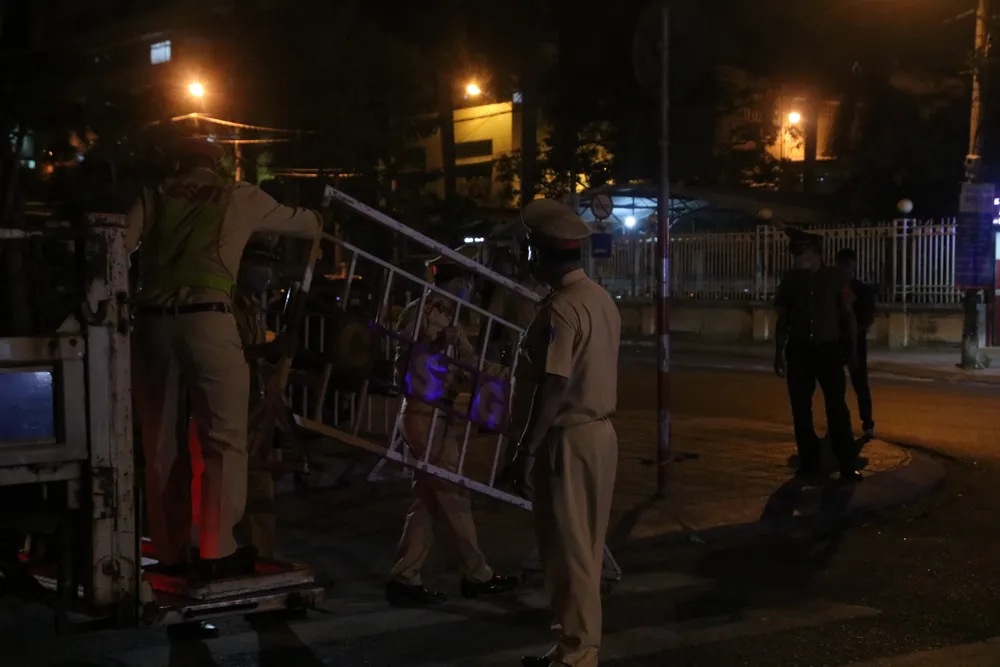 Đà Nẵng phong tỏa 3 bệnh viện lớn từ 0 giờ ngày 28-7 ảnh 3