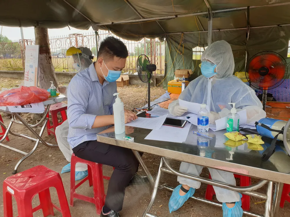 Hàng ngàn bạn trẻ Đà Nẵng đăng ký tham gia chống dịch Covid-19 ảnh 1