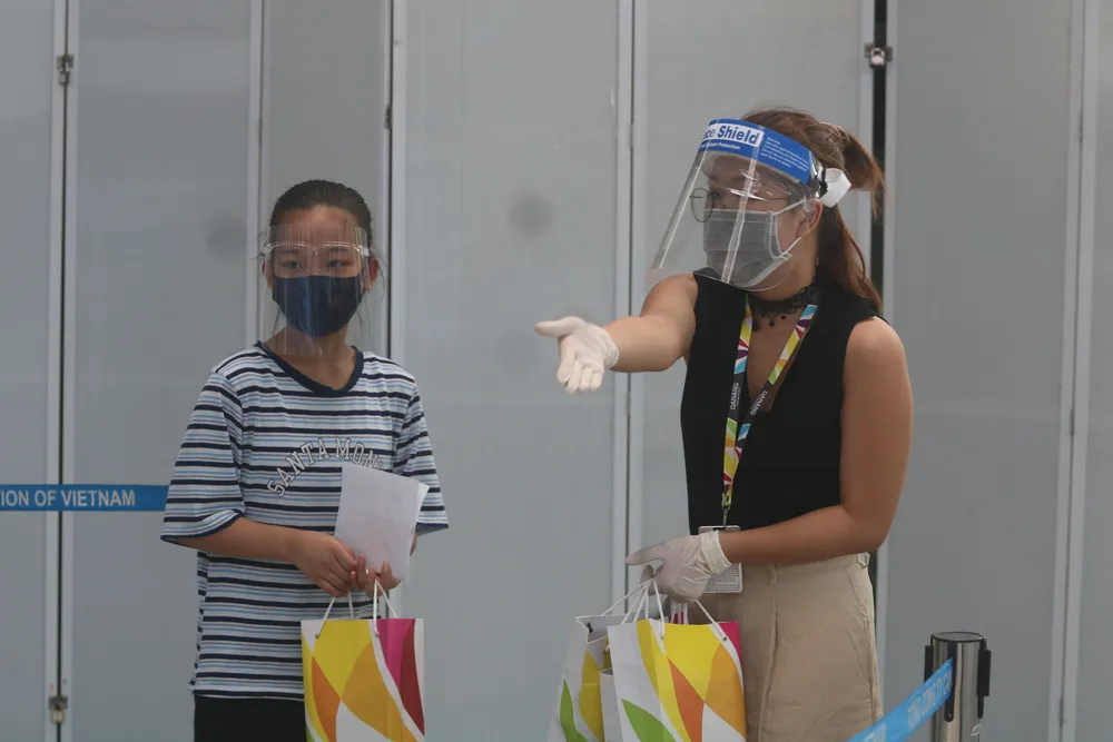 Đưa 207 du khách đầu tiên ở Đà Nẵng trở về địa phương bằng máy bay ảnh 7