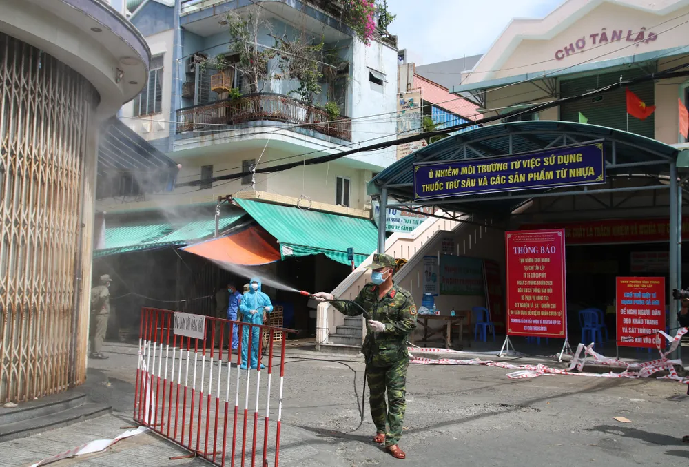 Đà Nẵng tìm những người tiếp xúc với nhân viên Ban Quản lý chợ Lầu Đèn ảnh 1