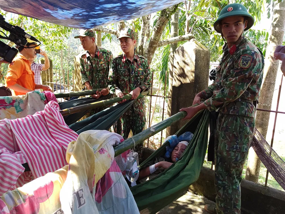 Toàn cảnh thảm họa sạt lở vùi lấp người ở Trà Leng, Trà Vân ảnh 17
