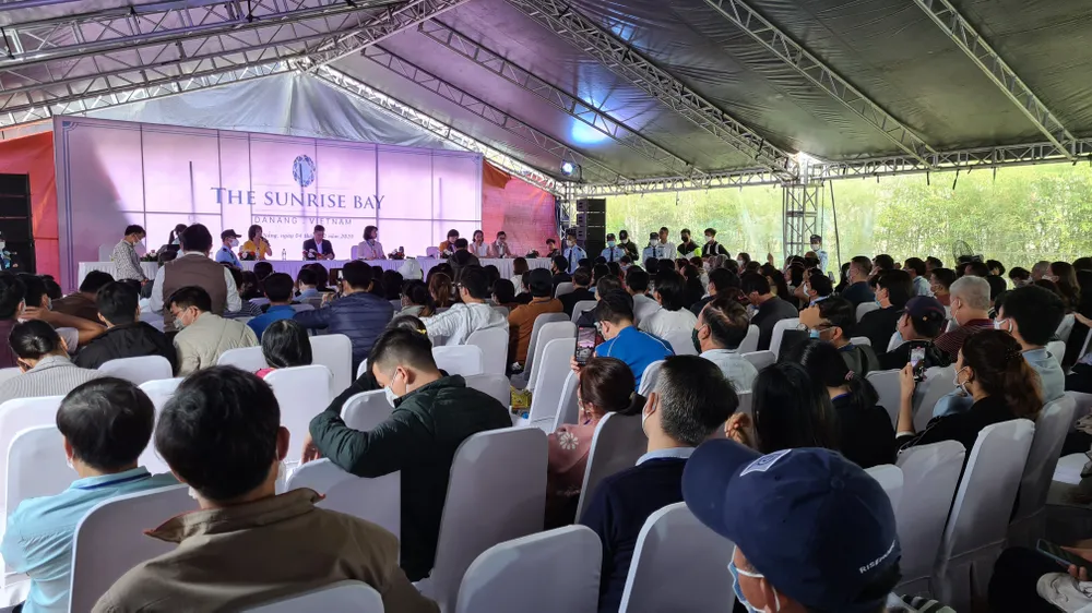 Khách hàng bức xúc vì chưa nhận bàn giao nhà tại dự án liên quan đến Phan Văn Anh Vũ ảnh 1