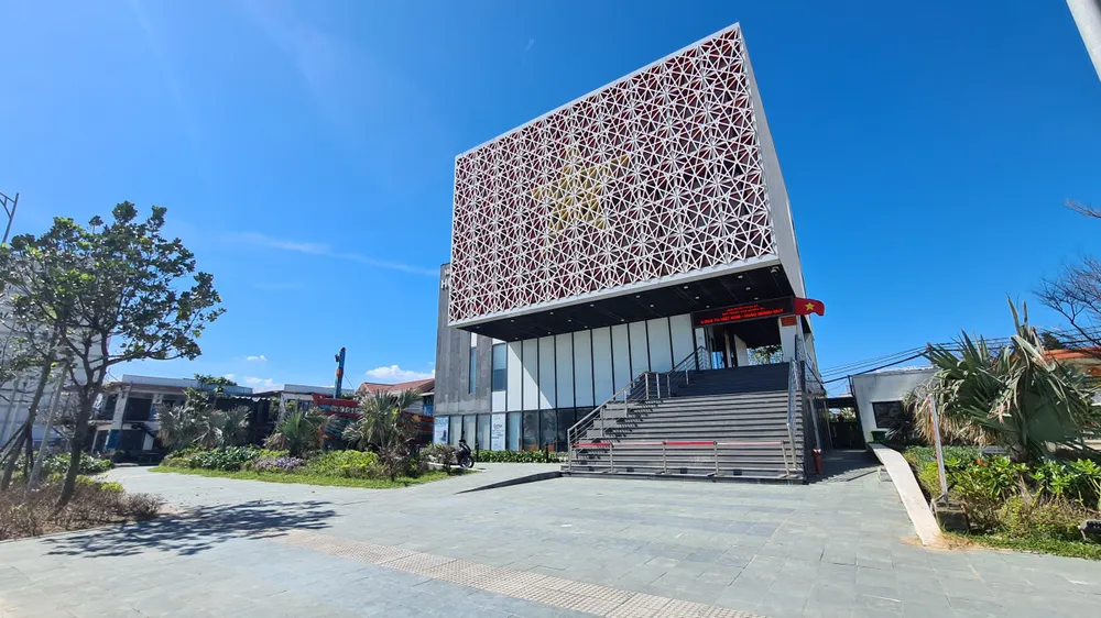 Thăm và tặng quà các nhân chứng Hoàng Sa ảnh 3