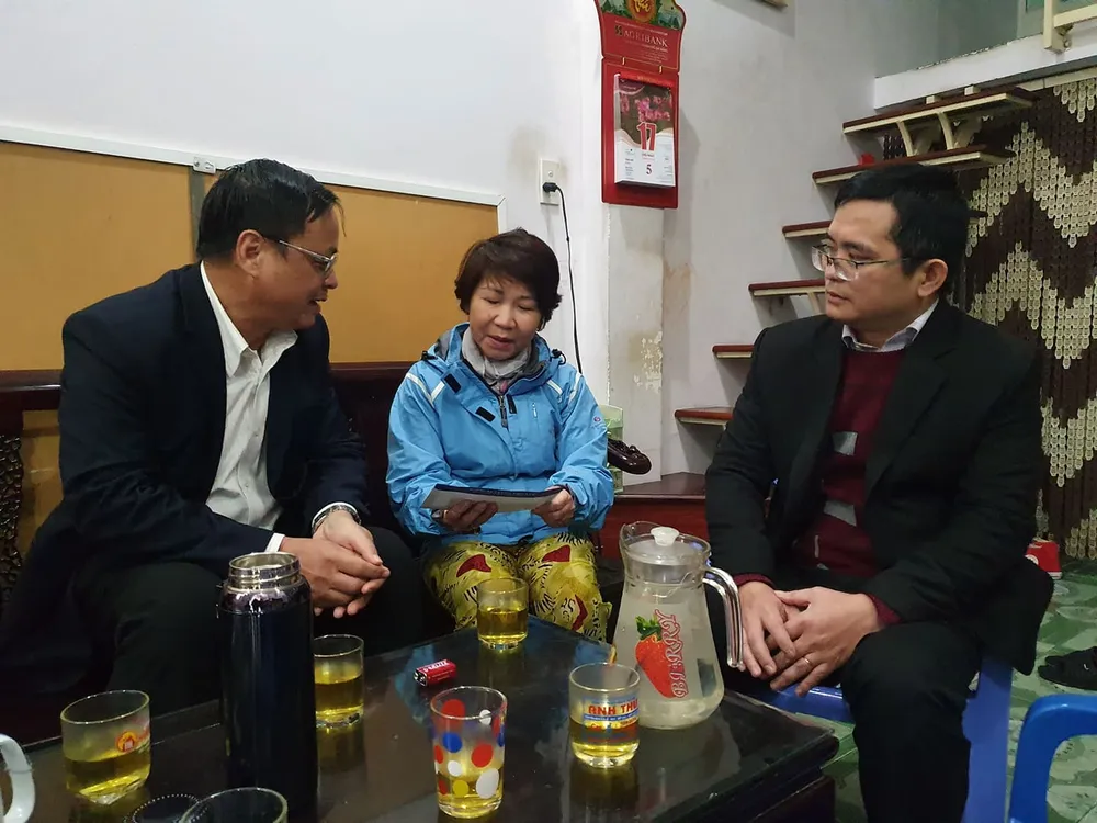 Thăm và tặng quà các nhân chứng Hoàng Sa ảnh 1