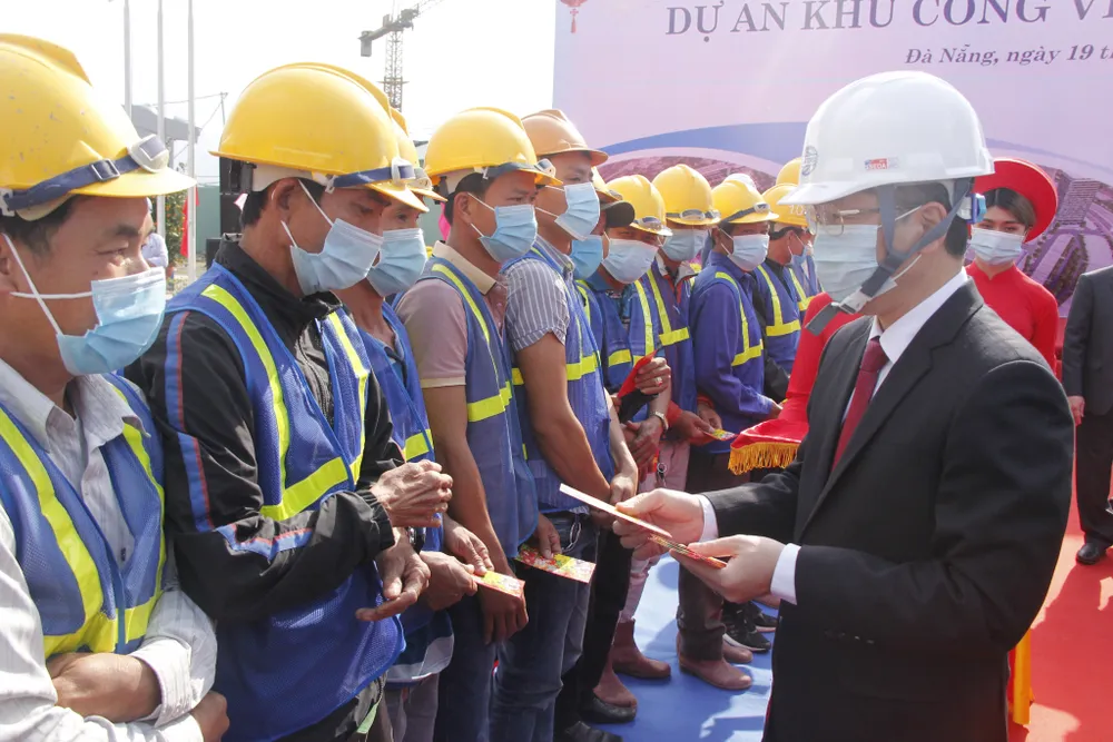 Lãnh đạo Đà Nẵng đi kiểm tra các công trình trọng điểm đầu năm ảnh 4