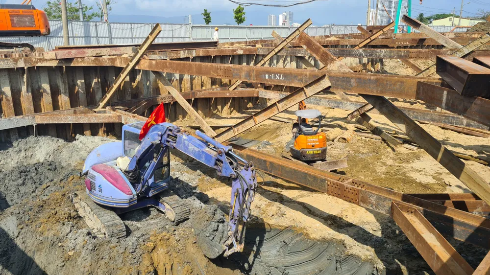 Bí thư Thành ủy Đà Nẵng đề nghị nghiêm túc nhìn lại trách nhiệm đơn vị liên quan  ảnh 1