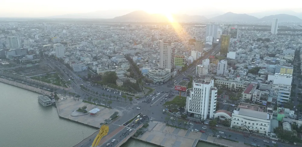 Thủ tướng Nguyễn Xuân Phúc: Đà Nẵng cần sử dụng hiệu quả và tiết kiệm các tài nguyên như đất đai, nước ngầm ảnh 3