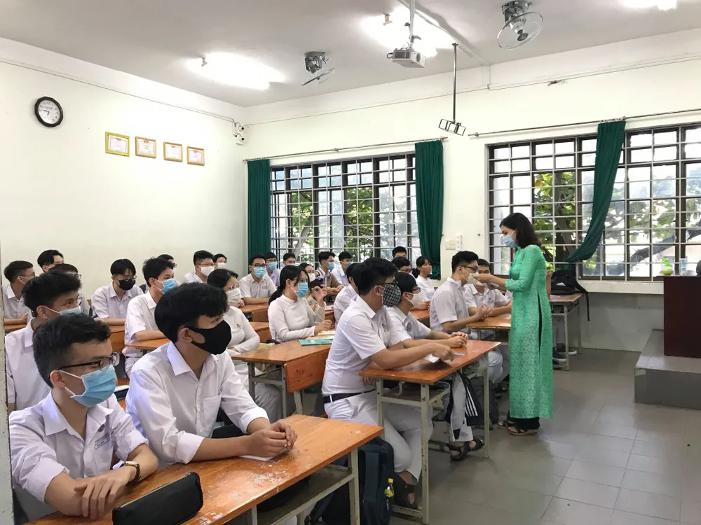 Quảng Nam cho phép học sinh đi học trở lại từ ngày 6-5 ảnh 1