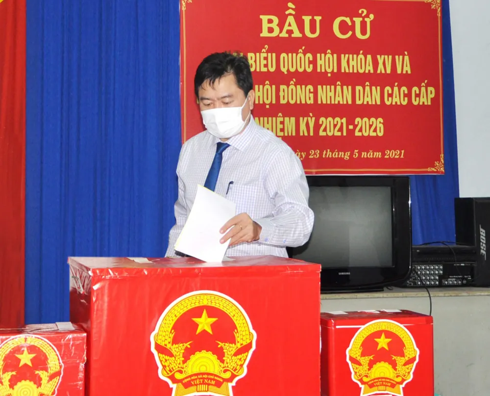 Hàng triệu cử tri miền Trung phấn khởi đi bầu cử ảnh 10