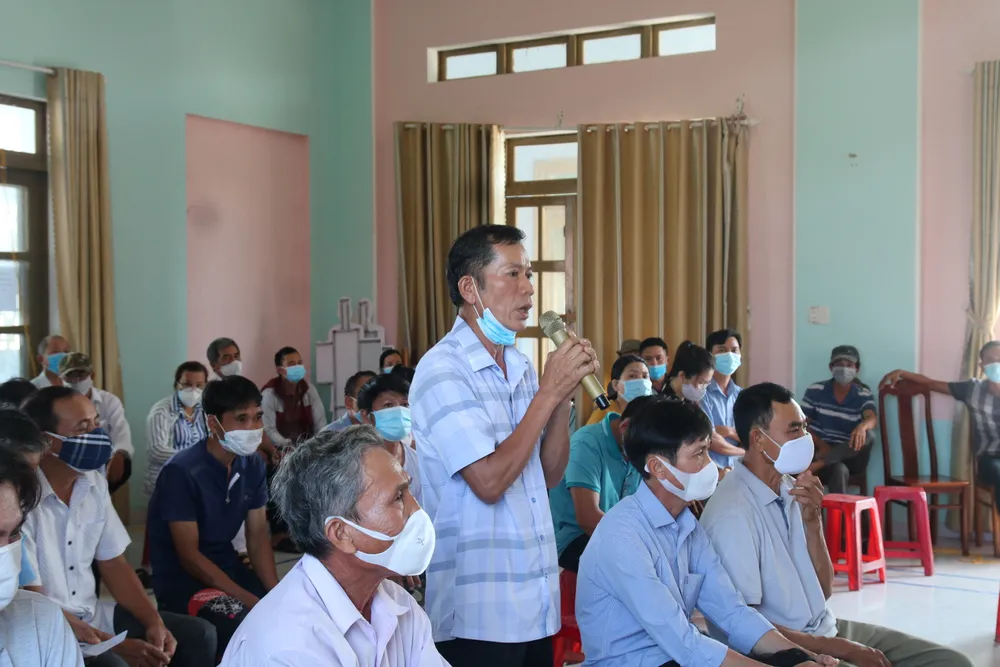 Người dân yêu cầu dừng thi công khu phố chợ Chiên Đàn để khắc phục ngập úng ảnh 3