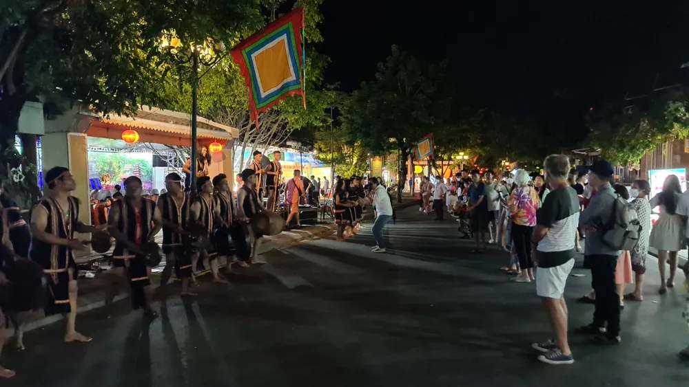 Khai mạc triển lãm “Không gian Di sản Văn hóa Việt Nam” ảnh 2