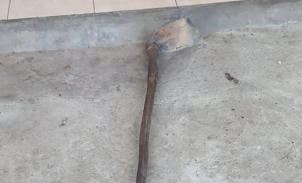 Quảng Nam: Truy tìm đối tượng dùng cuốc đập tủ, cướp tiệm vàng ảnh 2