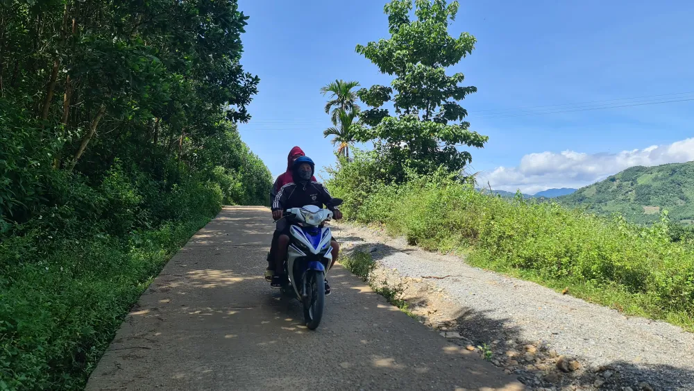 Ngổn ngang những tuyến đường dân sinh ở miền núi Quảng Nam ảnh 2