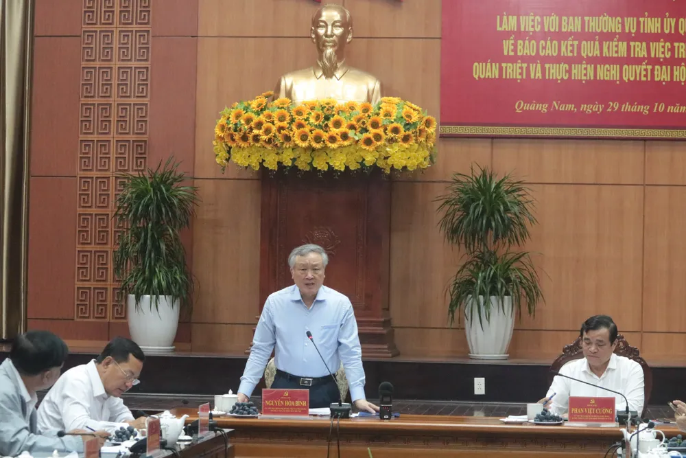 Đoàn công tác của Bộ Chính trị làm việc với Ban Thường vụ Tỉnh ủy Quảng Nam ảnh 2