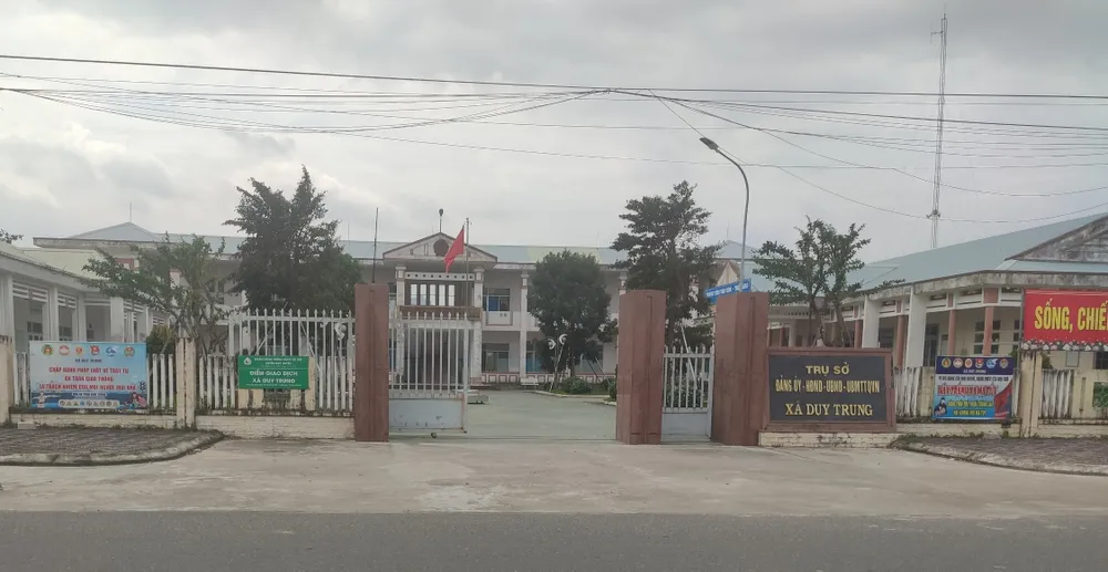 Cán bộ xã đến trụ sở công an tỉnh đầu thú vì vỡ nợ ảnh 1