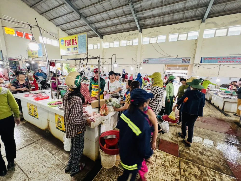 Hàng trăm tiểu thương Quảng Nam lao đao khi chủ hụi “mất tích” ảnh 2