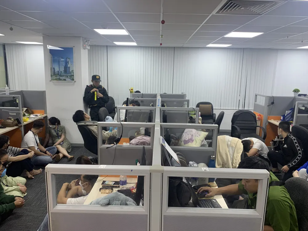 Khám xét trụ sở, lấy lời khai 150 nhân viên của công ty Mirae Asset tại Quảng Nam  ảnh 2