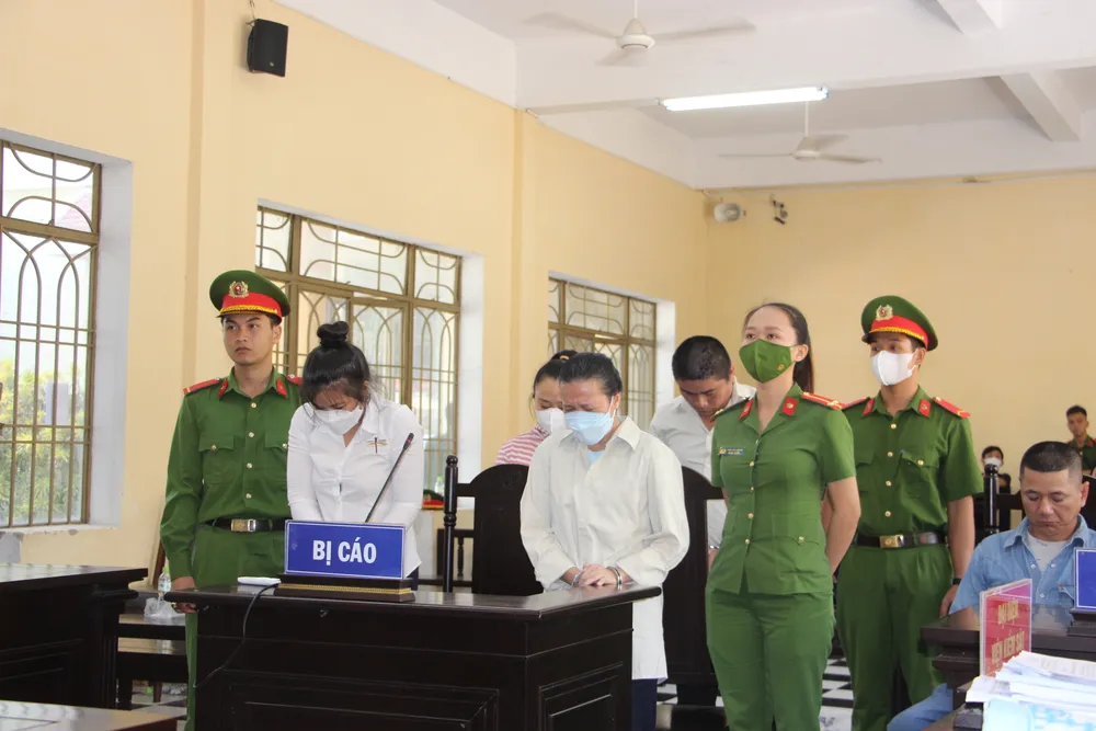 Các bị cáo tại phiên tòa