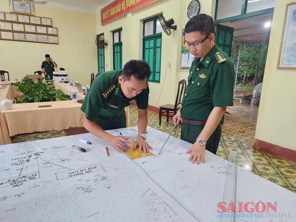 Lực lượng Biên phòng tính khoảng cách các tàu được điều động đến khu vực tàu cá gặp nạn