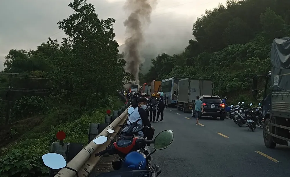 Vụ tai nạn khiến đoạn đường bị tắc cục bộ