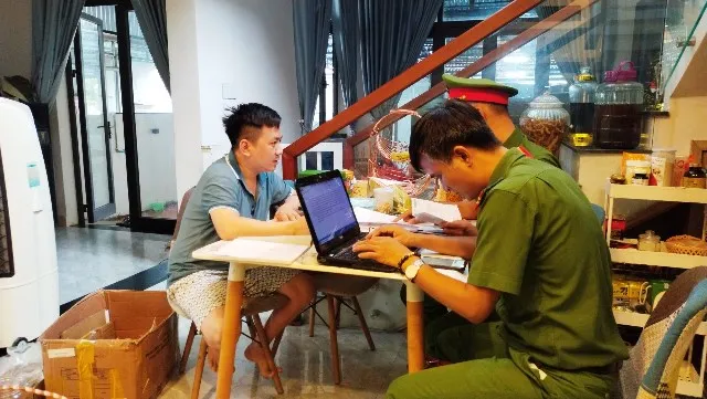 Lực lượng công an làm việc với đối tượng Nam