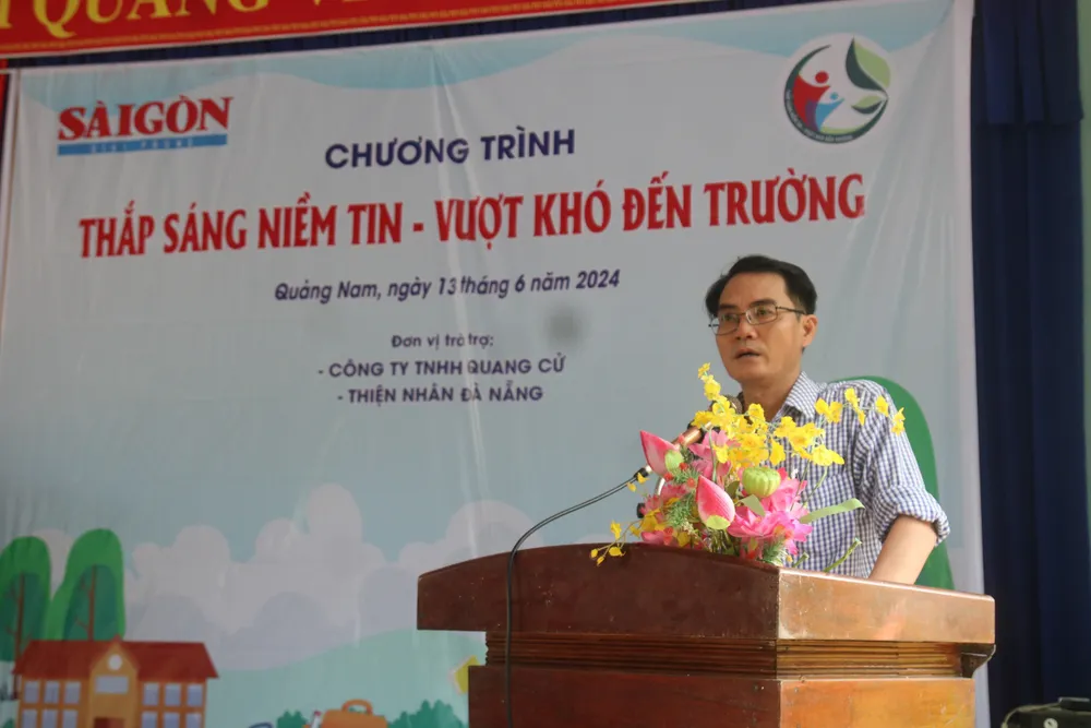 13-6-Thap-sang-niem-tin- (3).jpg