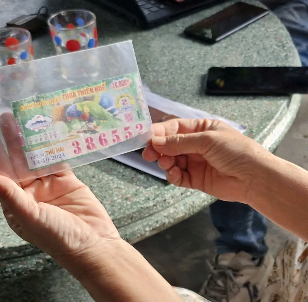 28-11-ve-so-trung-dac-biet (1).jpg