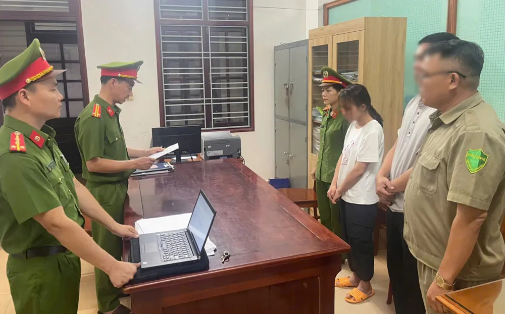 12-4 tam giu khan cap.jpg