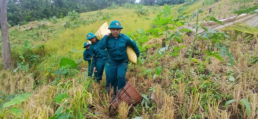 DÂN QUAN TỰ VỆ 1.jpg