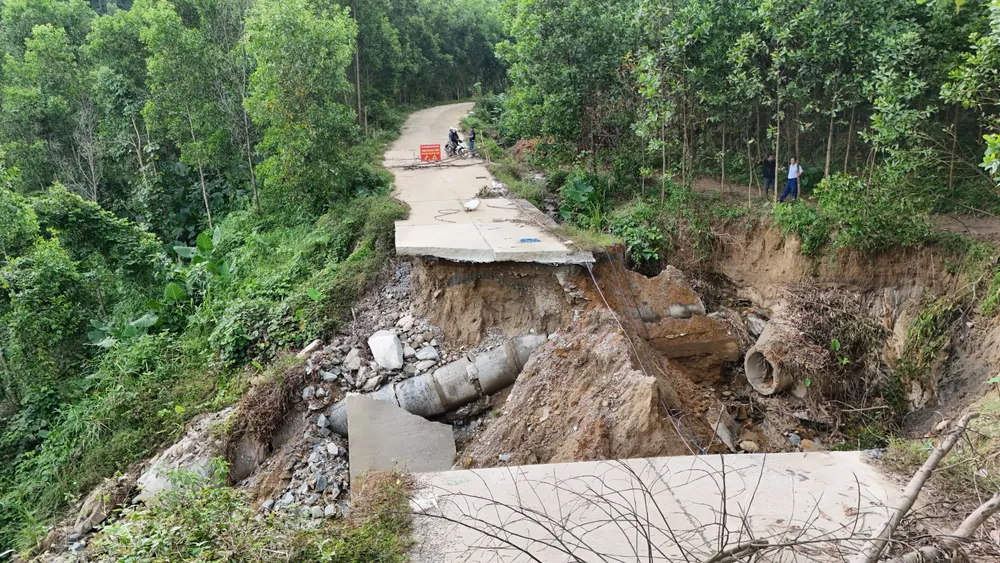 Sat lo Tra Doc  (2).JPG